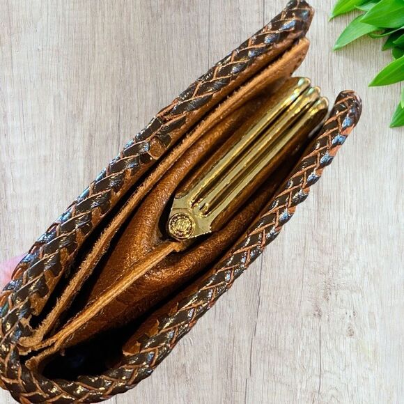 Vintage Brown Leather Hand Tooled Floral Pattern Wallet Organizer WPM - Picture 6 of 11